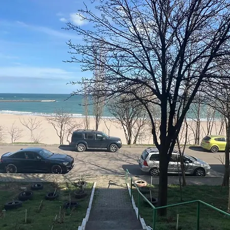 Urban Waves By The Sea Köstence